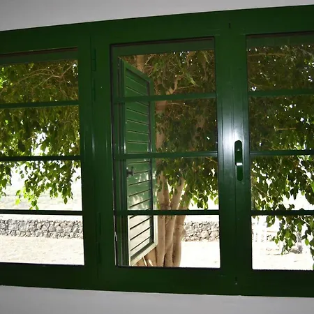 샬레 Charming Chalet In Yaiza With Fireplace & Pool 야이자