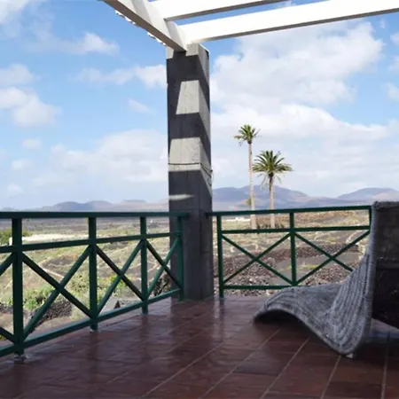 Charming Chalet In Yaiza With Fireplace & Pool Chalet